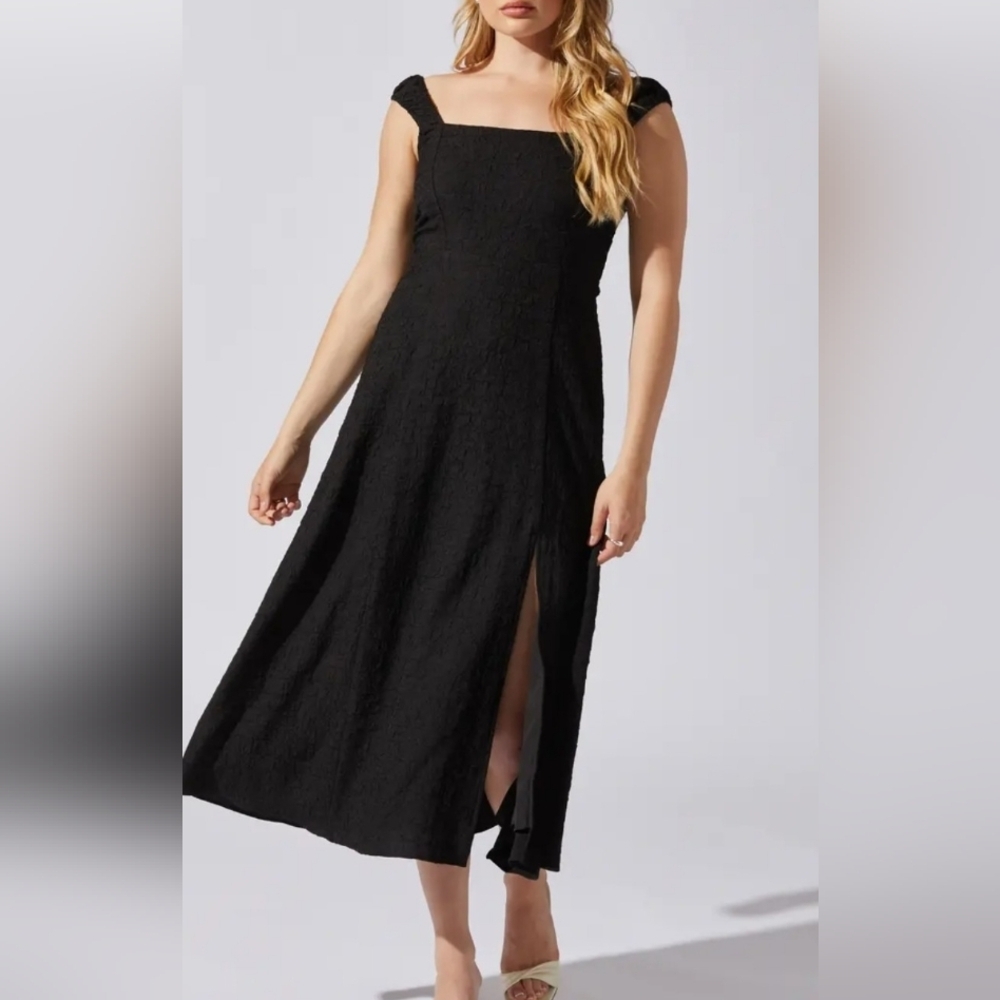 NWT, ASTR Black Ruffle-Strap Maxi Dress.Size M - Picture 11 of 12
